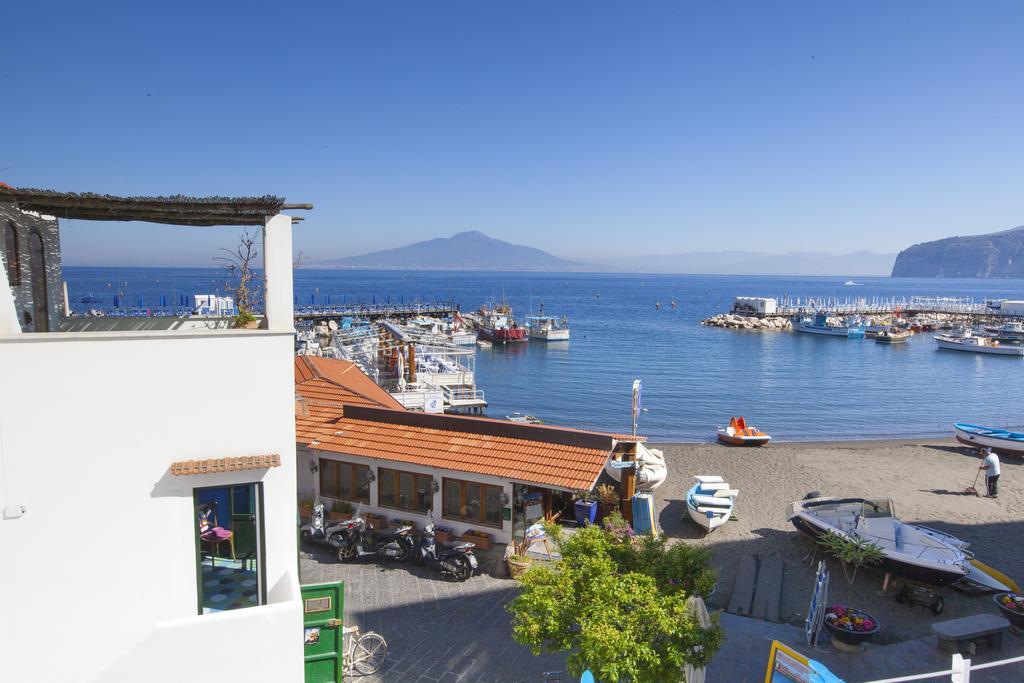 Estate4Home - La Grotta Azzurra Sorrento Exteriör bild